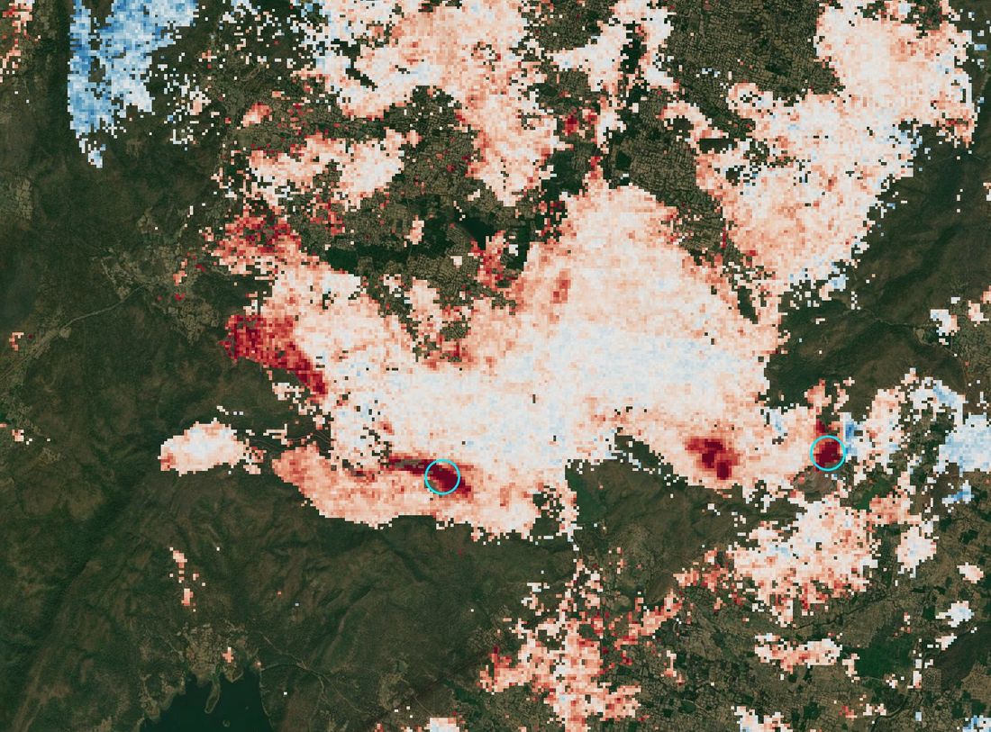 Satellite map of ground movement over the Dalli-Rajhara iron-ore mines in India, January 2025 to October 2026. Red areas are sinking or sliding; two small areas on the mine workings are circled.
